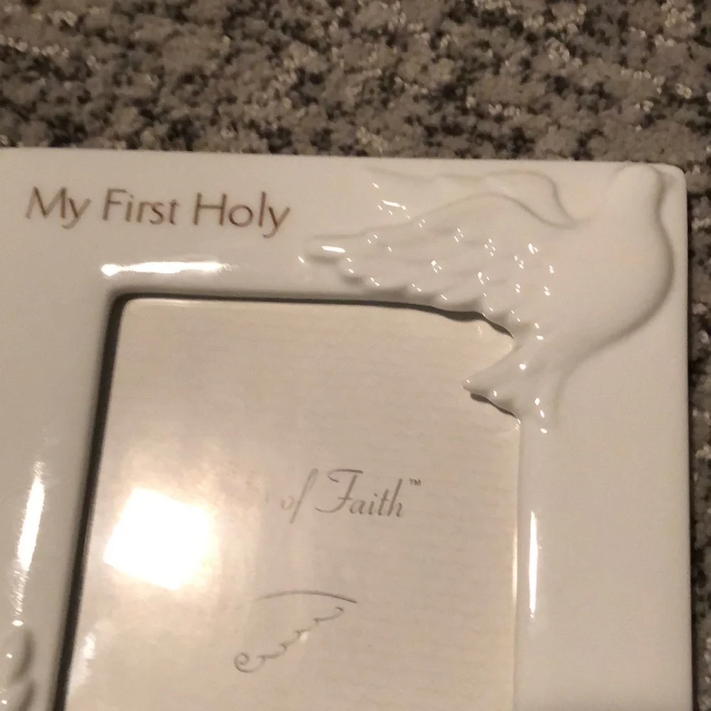 4x6 White First Communion Picture Frame with Dove